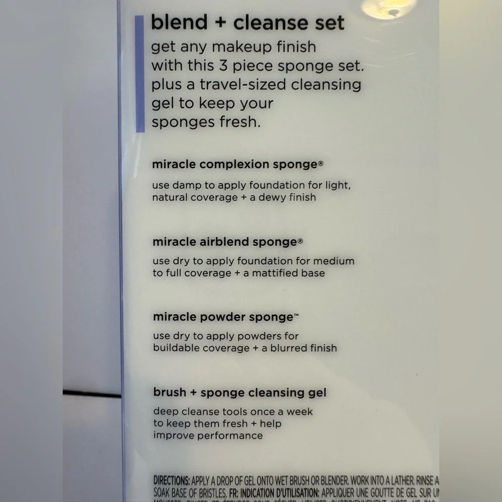 Real Techniques Limited Edition Sponge and Cleanser Set - Picture 4 of 4